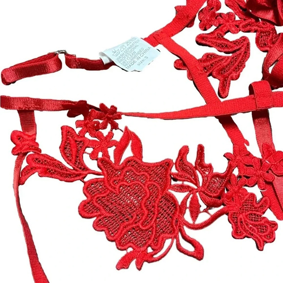 Bra and Garter set size xs - Picture 5 of 8